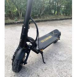 Sharkset RS1 - two 1400w motors - 20ah battery - range of 50 to 70km Sharkset - 2 Sharkset RS1 - two 1400w motors - 20ah battery