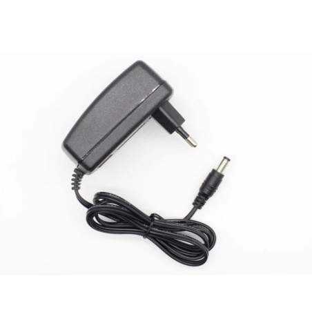 Caricabatterie rapido per la batteria di Xiaomi Mi Scooter 3, Mi3, Mi 3 lite, Mi Scooter 4, Mi 4 Lite o simili  - 2 Caricabatter